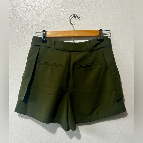 Ted Baker London Olive Tie Waist Paper Bag Trouser Shorts - Size 0 (27") - Picture 9 of 13